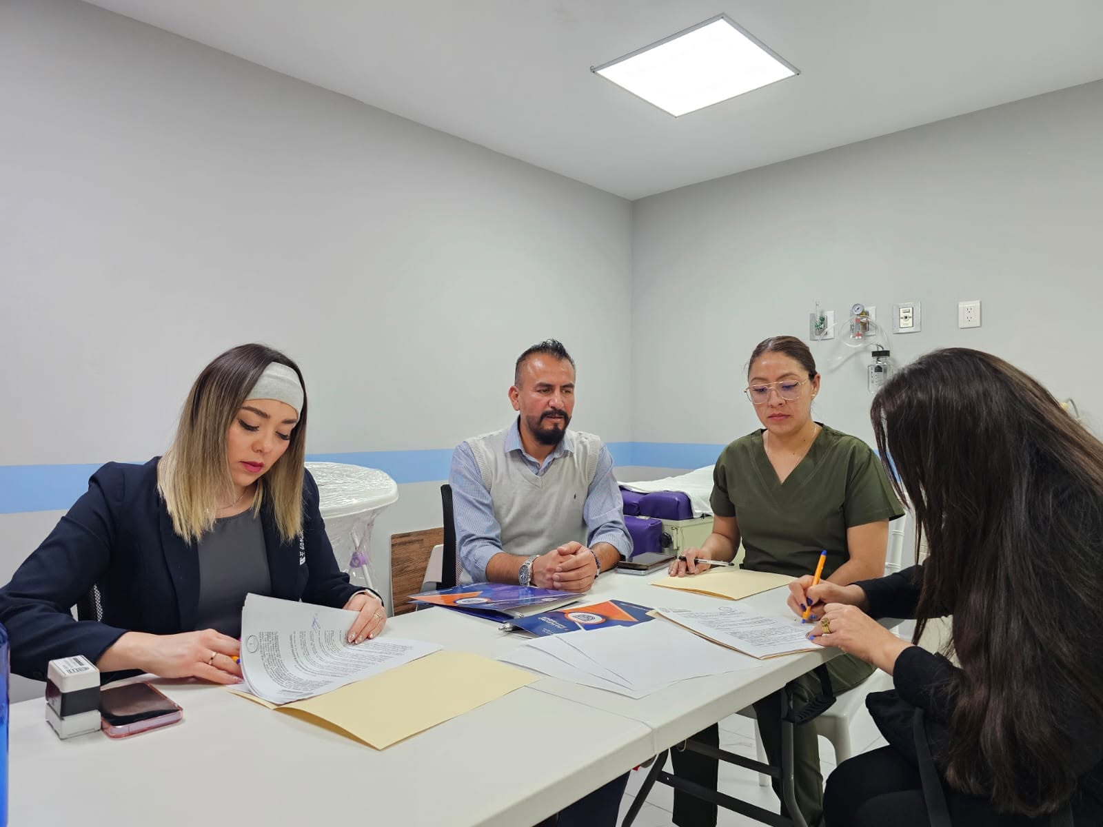 Consulta de Ginecología y Maternidad en Clínica Médica Kayeli